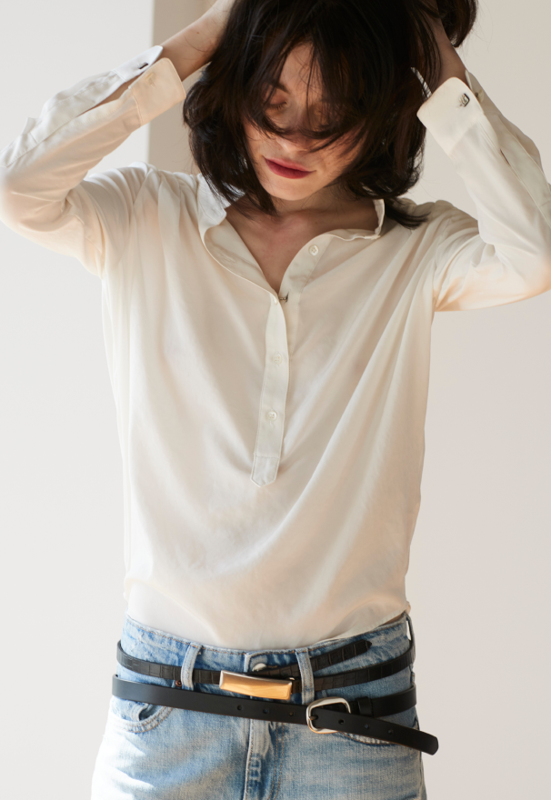 ブランドイメージ 03 別カット