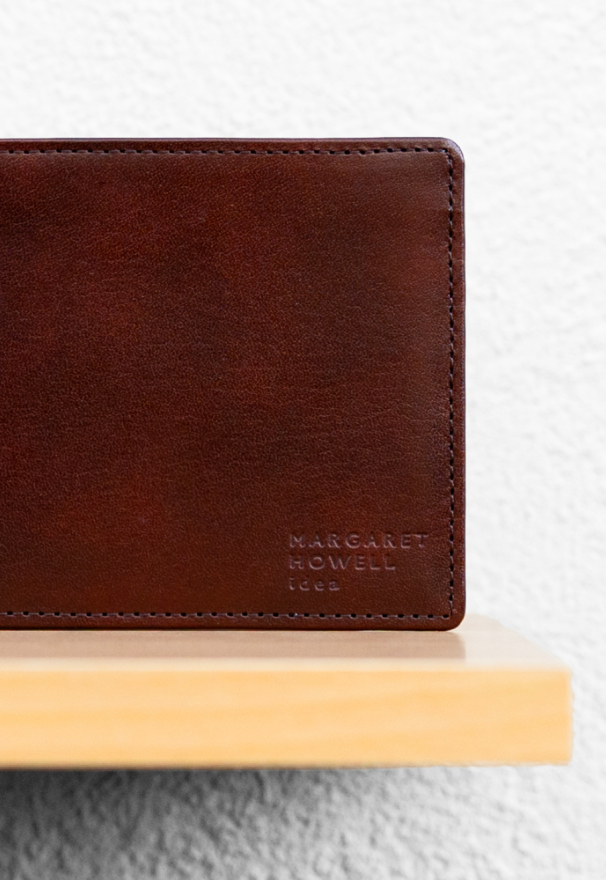 ブランドイメージ 06 別カット