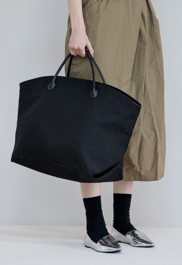 ブランドイメージ 09 別カット